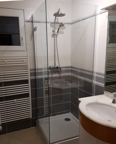 cabine de douche en verre trempé traité anticorrosion