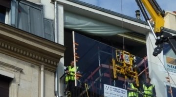 Verre extra-blanc trempé feuilleté pour une grande baie vitrée