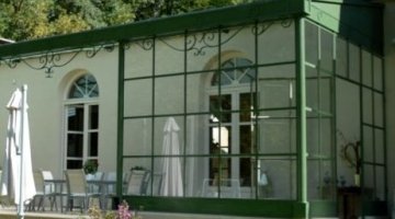 Renovation & embellishing of a conservatory