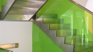 Vanceva Color laminated glass, green