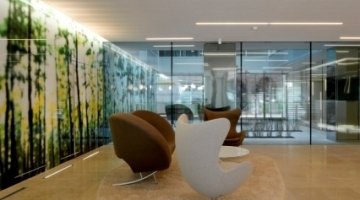 Ceramic printed & laminated glass for interior design & facades