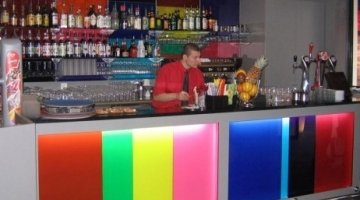 Restaurant Oranbel, verre feuilleté Vanceva Color