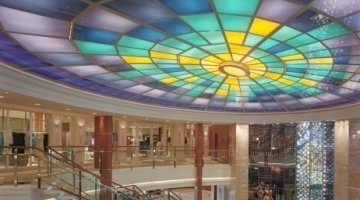 Vanceva Color laminated glass for a lighted ceiling