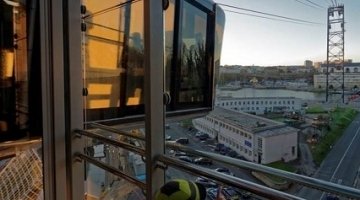 Laminated Glass Plastofloat for the cable-car stations in Brest