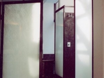box doccia in vetro stratificato con film decorativo