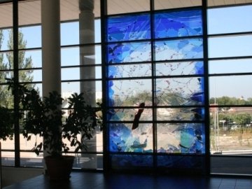 Doubles vitrages avec vitraux contemporains intégrés