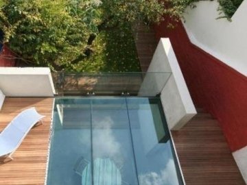 Clear laminated glass for balustrades and terrace flooring