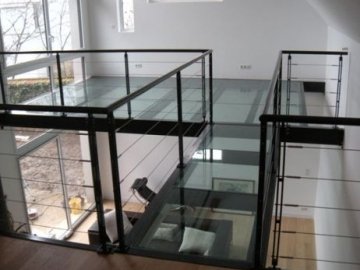 Mezzanine & passerelle en dalles de verre
