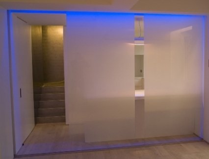 LED & laminated glass for a sliding partition