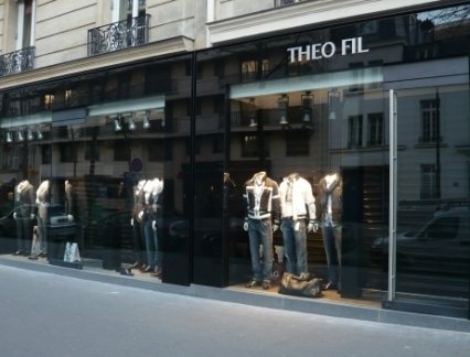 Black painted glass for Theo Fil shop window