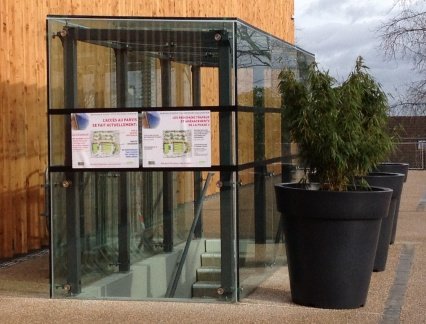 Edicule de verre pour le parc souterrain de Marly-le-Roi