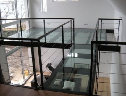 Mezzanine glass flooring